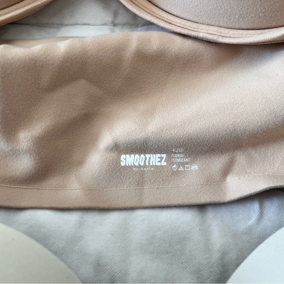 Aerie Smoothz Plunge Bra - Picture 4 of 6